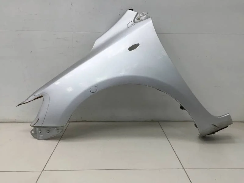 Крыло переднее левое Toyota Corolla E150 2006-2013