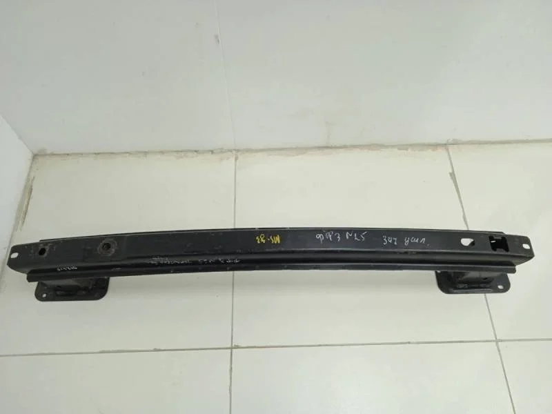 Усилитель заднего бампера Ford Focus 3 2011>