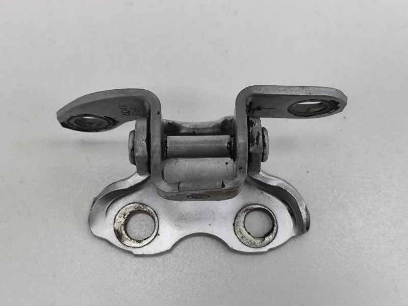 Петля двери задней левой верхняя Toyota Corolla E150 2006-2013