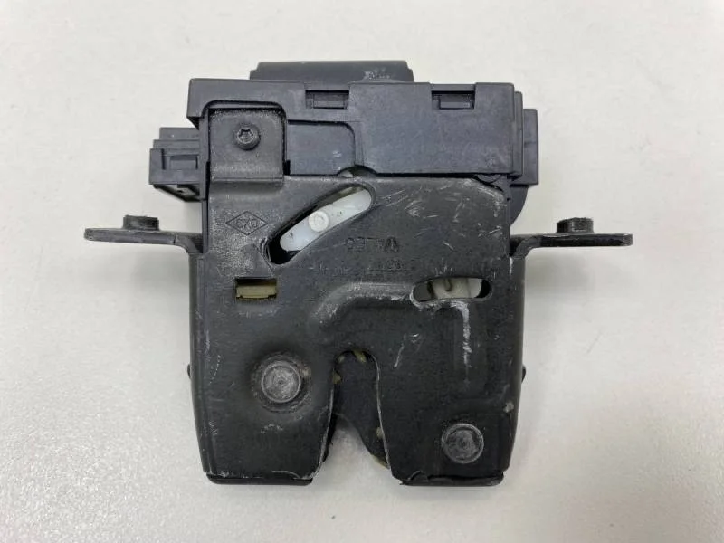 Замок багажника Nissan Tiida (C11) 2007-2014