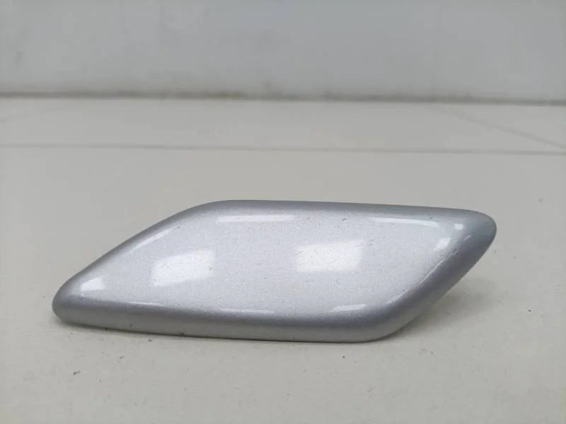 Крышка форсунки омывателя Toyota Corolla E150 2006-2013