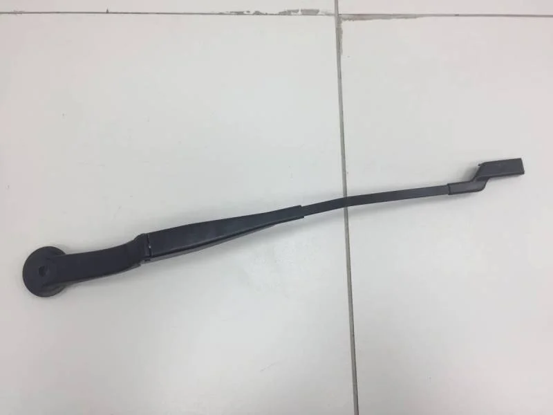 Поводок стеклоочистителя передний левый Ford Focus 3 2011>