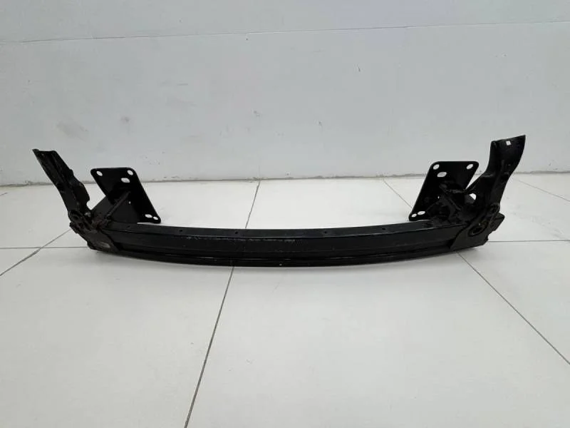 Усилитель переднего бампера Kia Ceed (JD) 2012-2018