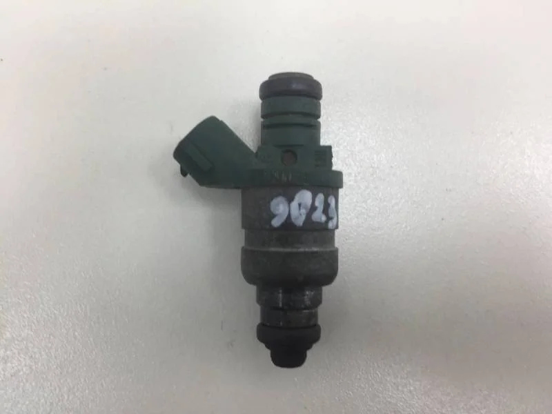 Форсунка инжекторная электрическая Skoda Octavia (A4 1U-) 2000-2011