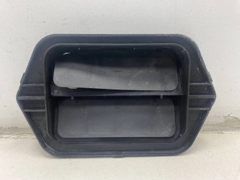 Решетка вентиляционная Mazda Mazda 6 (GJ) 2013-2016