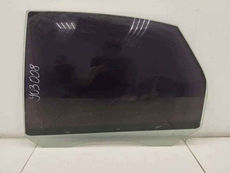 Стекло двери задней левой Ford Focus 2 (DA) 2005-2008