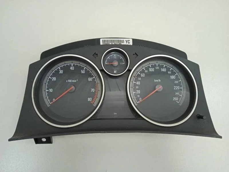 Панель приборов Opel Astra H / Family 2004-2015
