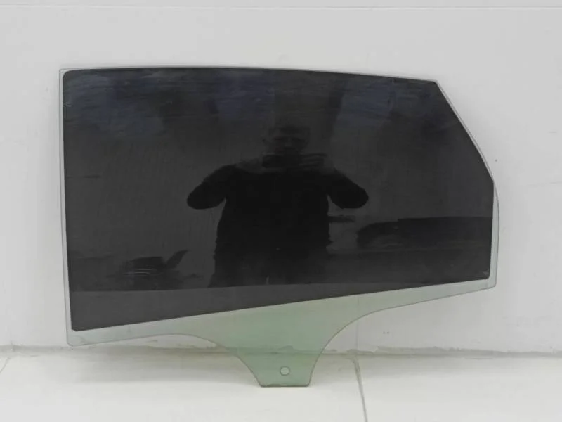 Стекло двери задней левой Ford Focus 3 2011>