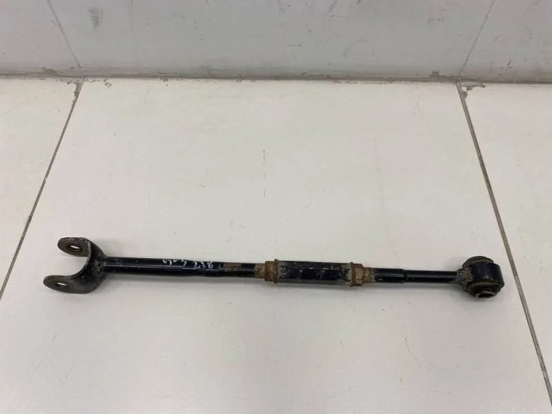 Тяга регулировки развала правая Toyota Camry (V50) 2011-2017