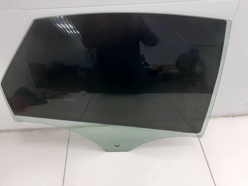 Стекло двери задней правой Ford Mondeo 4 2007-2015