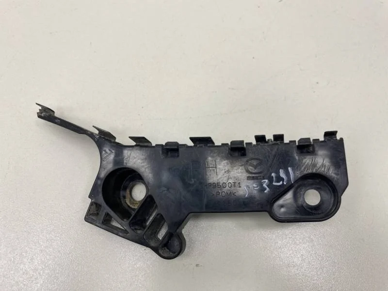 Кронштейн переднего бампера правый Mazda Mazda 6 (GJ) 2013-2016