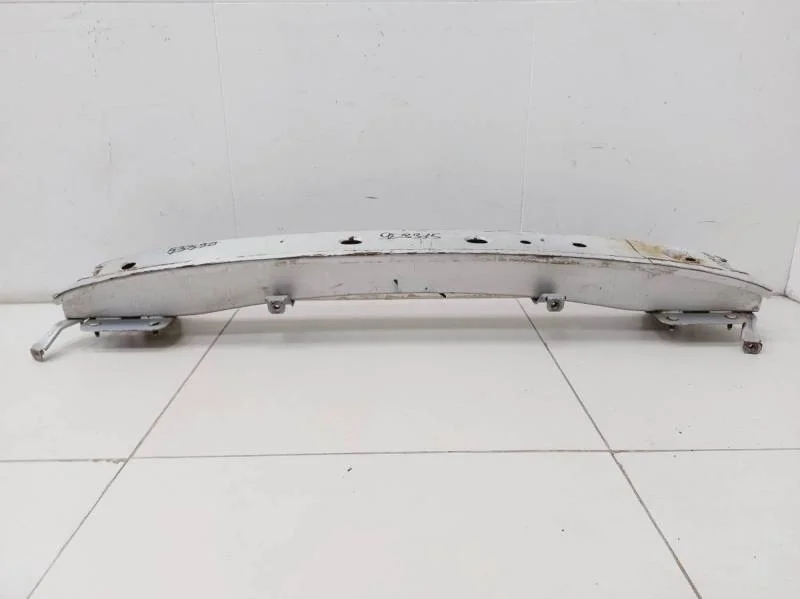 Усилитель переднего бампера Ford Focus 1 1998-2004