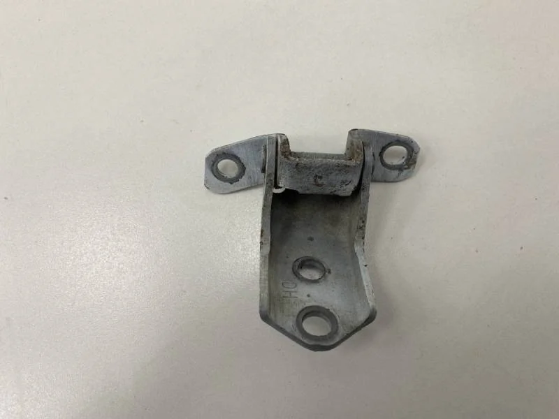 Петля двери передней правой нижняя Mazda Mazda 6 (GJ) 2013-2016