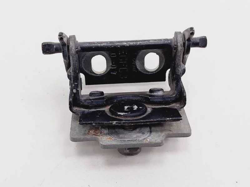 Петля двери багажника Ford Fusion (JU) 2002-2012