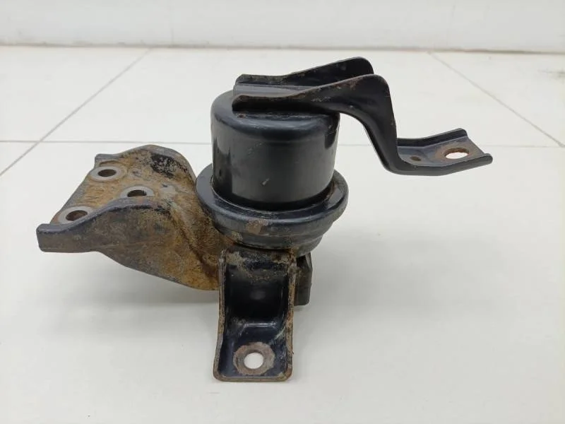 Опора двигателя правая Mitsubishi Lancer 9  (CS/Classic) 2000-2011