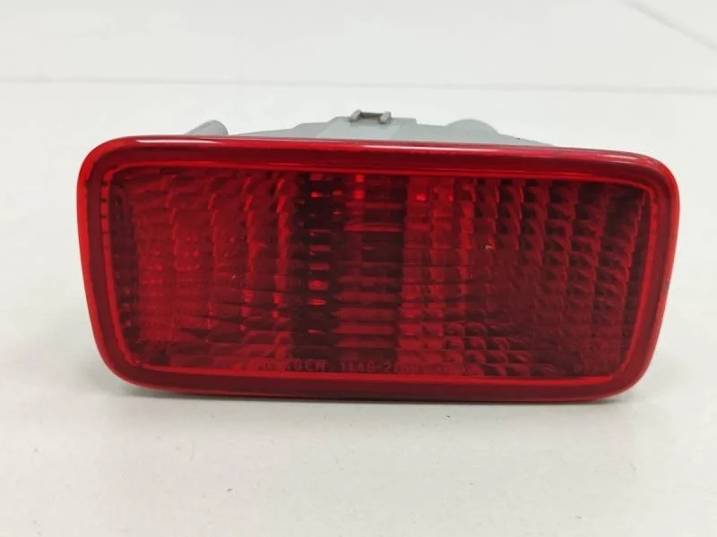 Фонарь задний в бампер правый Mitsubishi Lancer 9  (CS/Classic) 2000-2011