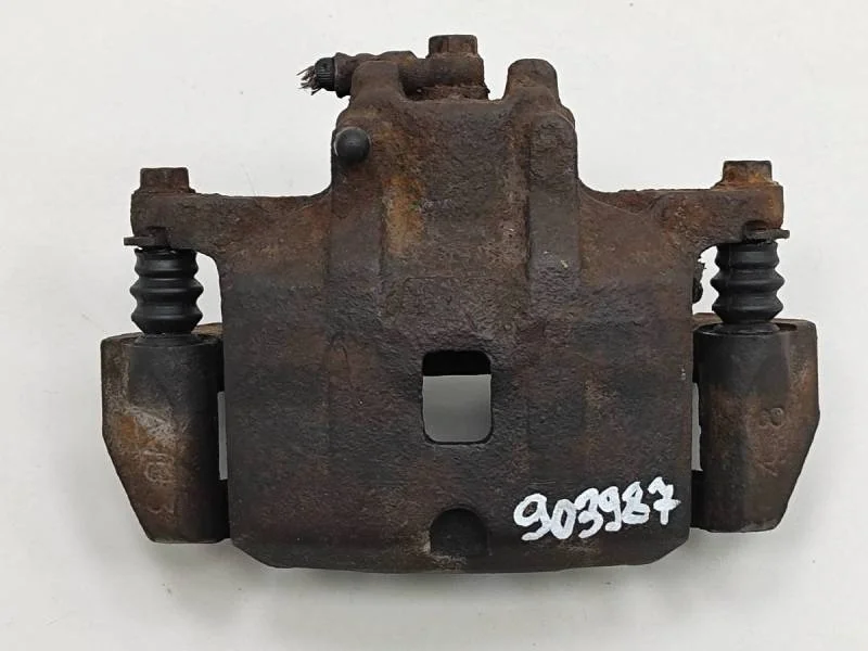 Суппорт передний правый Mitsubishi Lancer 9  (CS/Classic) 2000-2011