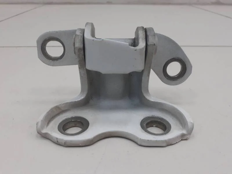 Петля двери задней правой верхняя Toyota Corolla E180 2013>