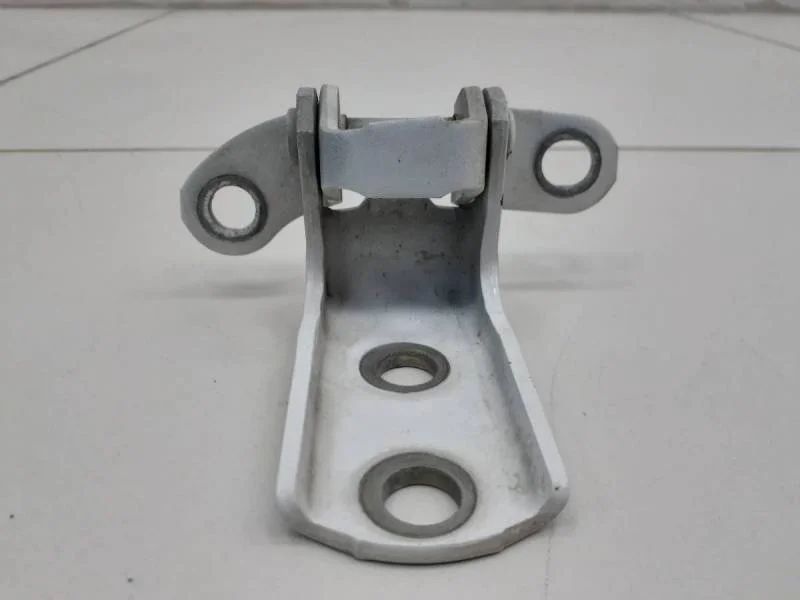 Петля двери задней правой нижняя Toyota Corolla E180 2013>