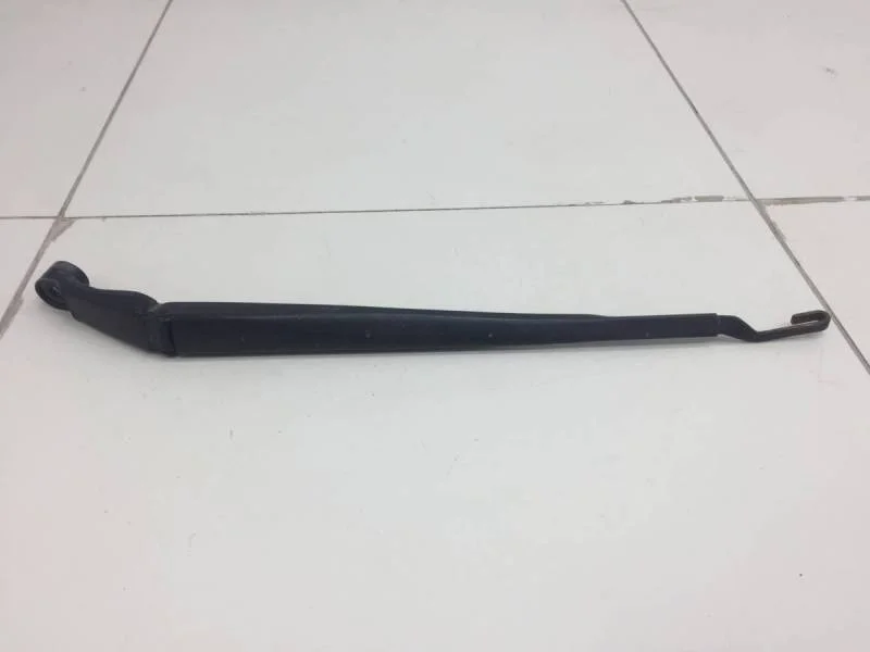 Поводок стеклоочистителя передний левый Toyota Corolla E180 2013>