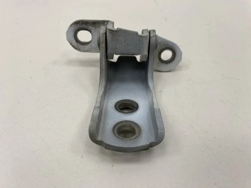 Петля двери передней правой верхняя Toyota Corolla E180 2013>