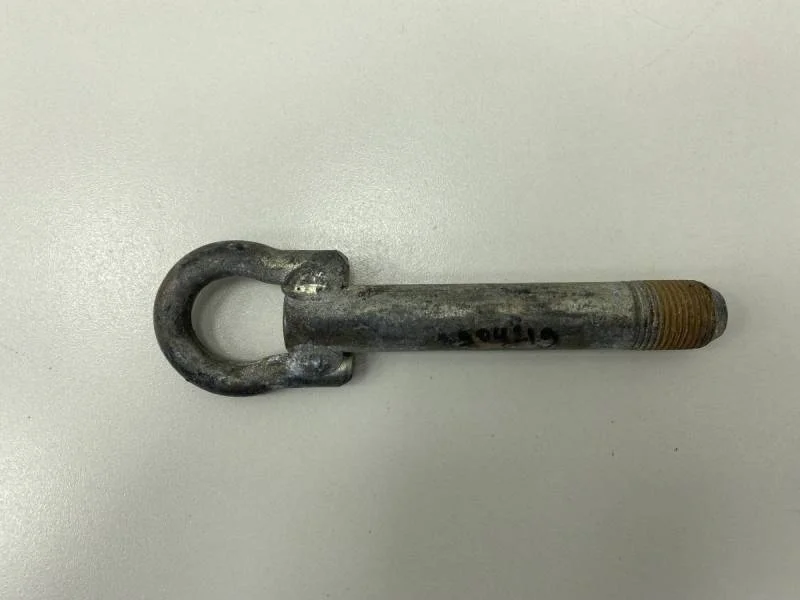 Крюк буксировочный Toyota Corolla E180 2013>