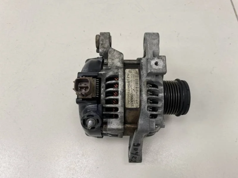 Генератор Toyota Corolla E180 2013>