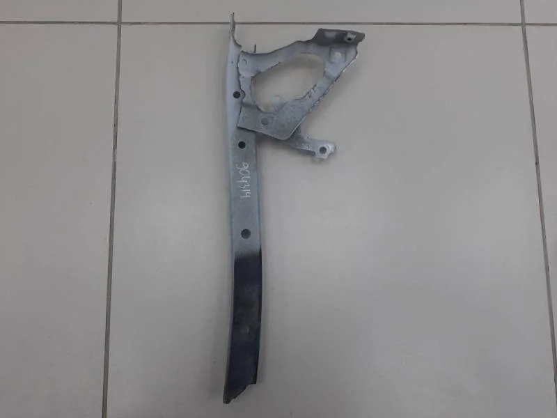 Кронштейн замка капота Toyota Corolla E180 2013>