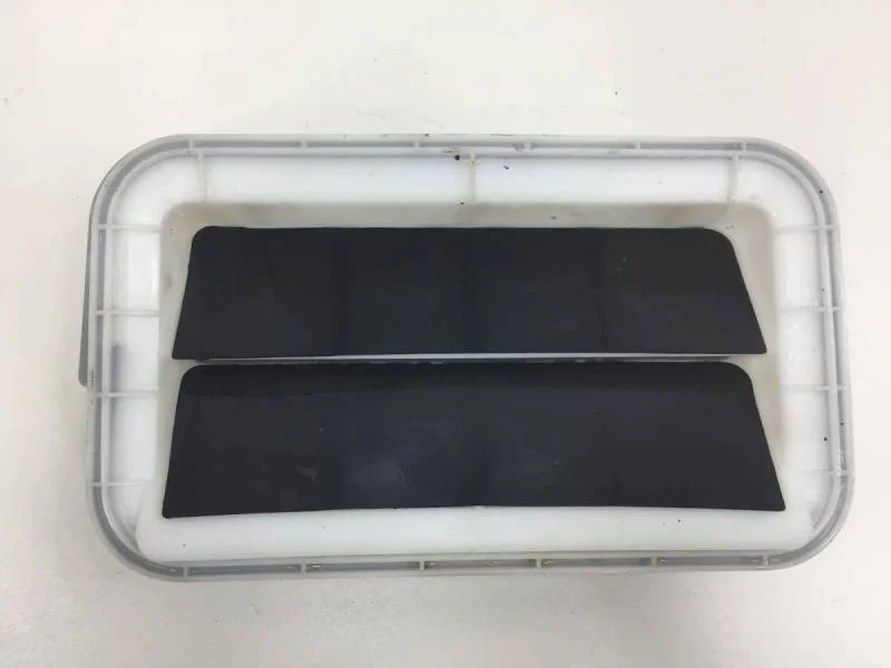 Решетка вентиляционная Toyota Corolla E180 2013>