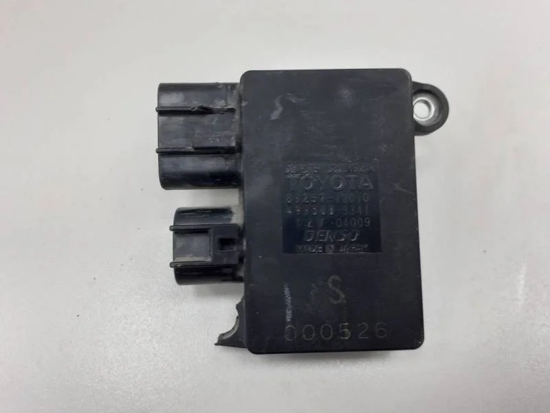 Блок управления вентилятором Toyota Corolla E180 2013>