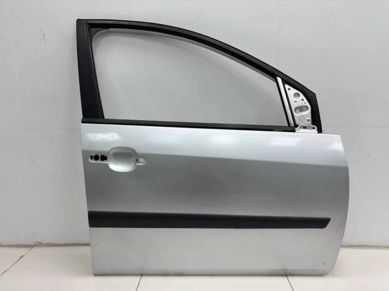 Дверь передняя правая Ford Fiesta (MK5) 2002-2008