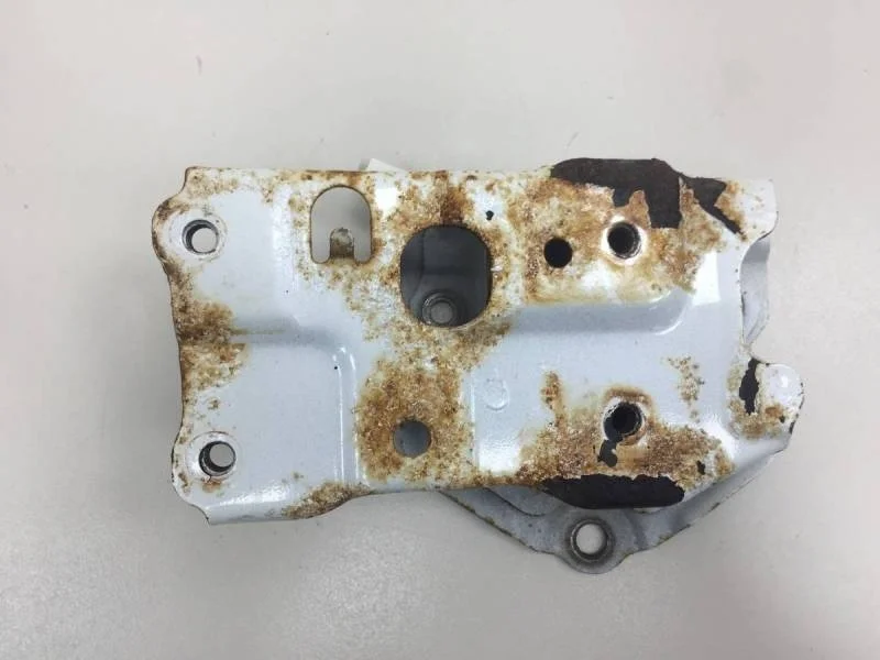 Кронштейн усилителя заднего бампера Toyota Corolla E180 2013>