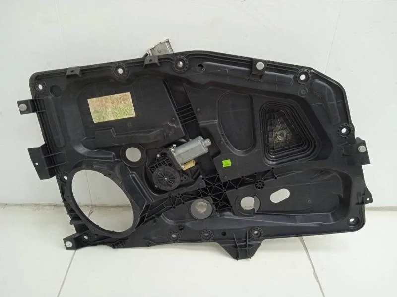 Стеклоподъемник электр. передний левый Ford Fiesta (MK5) 2002-2008