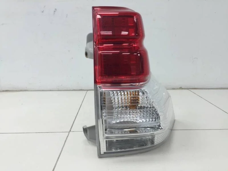Фонарь задний правый Toyota Land Cruiser Prado (J150) 2009>