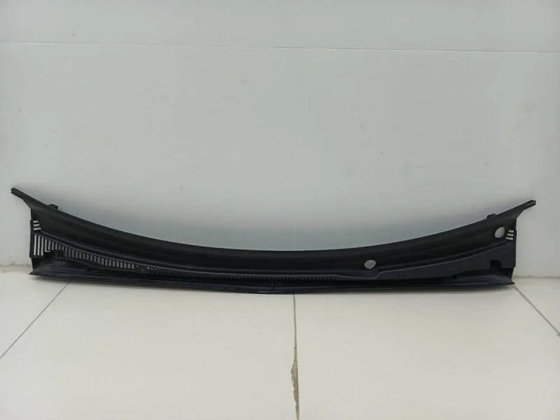 Решетка стеклооч. (планка под лобовое стекло, жабо) Ford Fiesta (MK5) 2002-2008