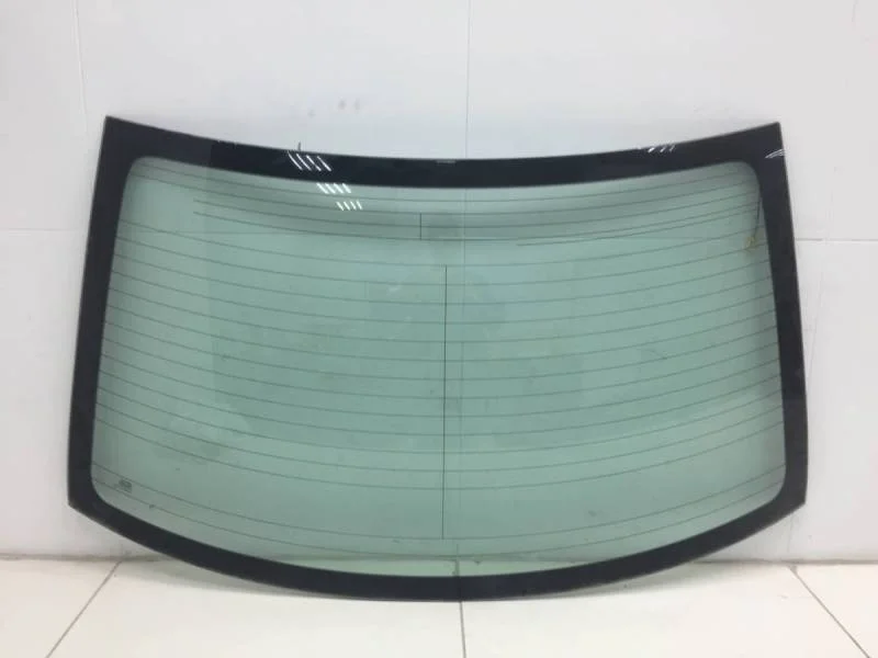 Стекло заднее Toyota Avensis (T250) 2003-2009