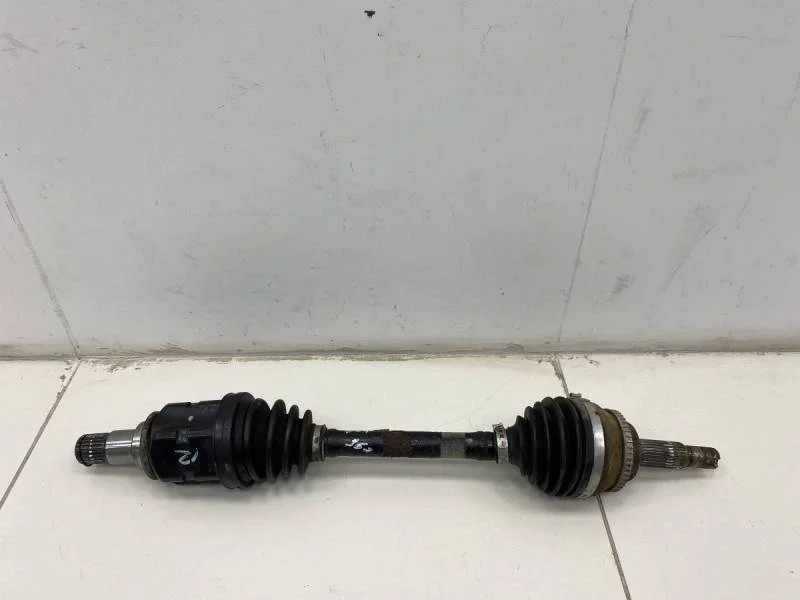 Полуось передняя левая Toyota Avensis (T250) 2003-2009