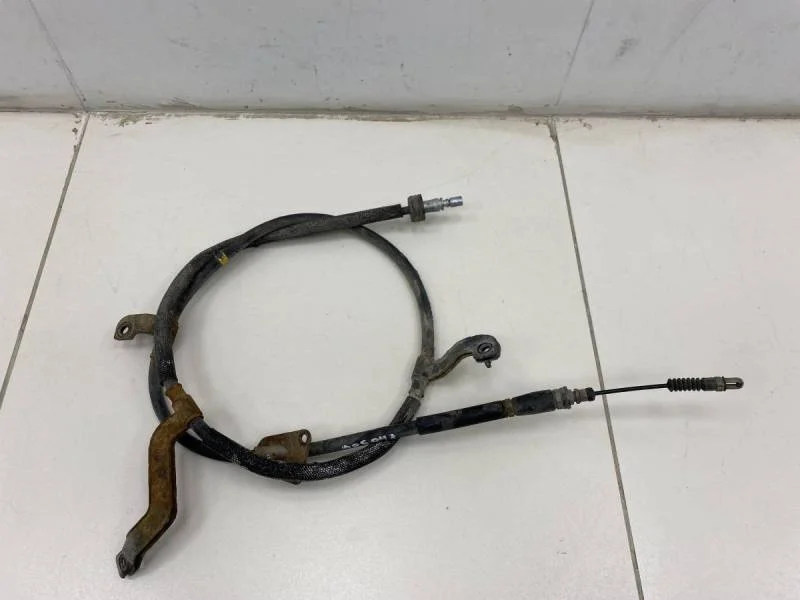 Трос стояночного тормоза правый Kia Ceed (JD) 2012-2018