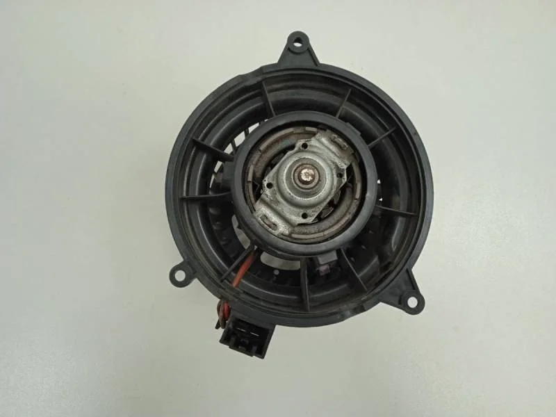 Моторчик отопителя Ford Fiesta (MK5) 2002-2008
