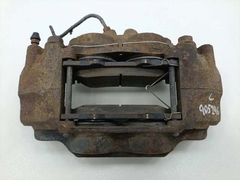 Суппорт передний левый Toyota Land Cruiser Prado (J150) 2009>