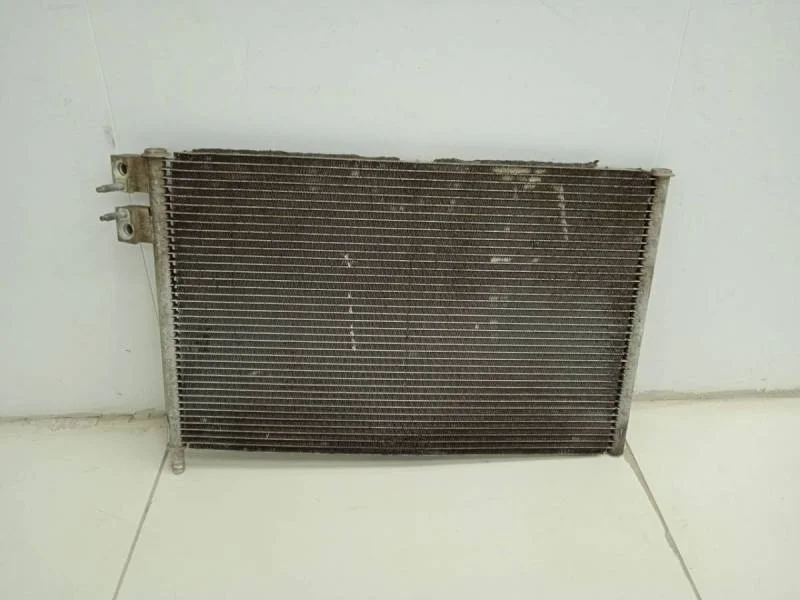 Радиатор кондиционера (конденсер) Ford Fiesta (MK5) 2002-2008