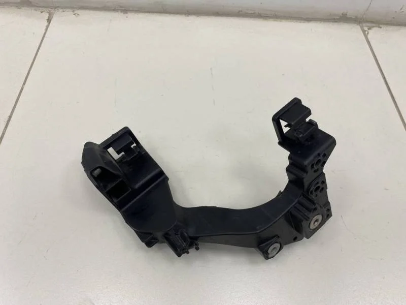 Кронштейн крепления фары Kia Ceed (JD) 2012-2018