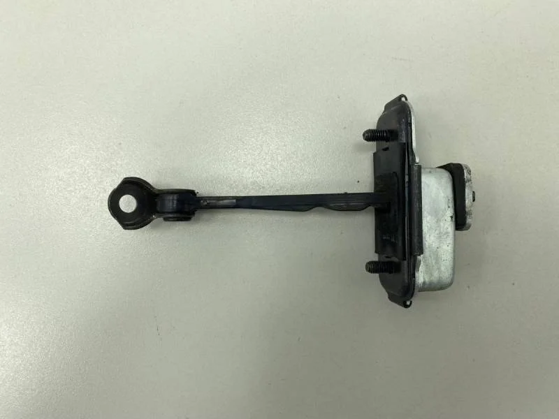 Ограничитель двери Kia Ceed (JD) 2012-2018