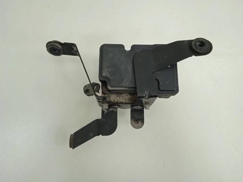 Блок ABS (насос) Ford Fiesta (MK5) 2002-2008
