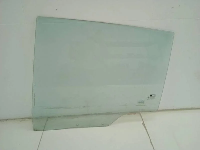 Стекло двери задней левой SsangYong Actyon Sport 2006-2012
