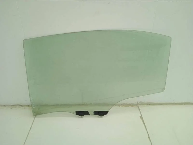 Стекло двери задней левой Honda Civic 4D 2006-2012