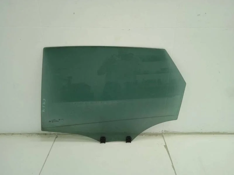 Стекло двери задней левой Citroen C4 2005-2011