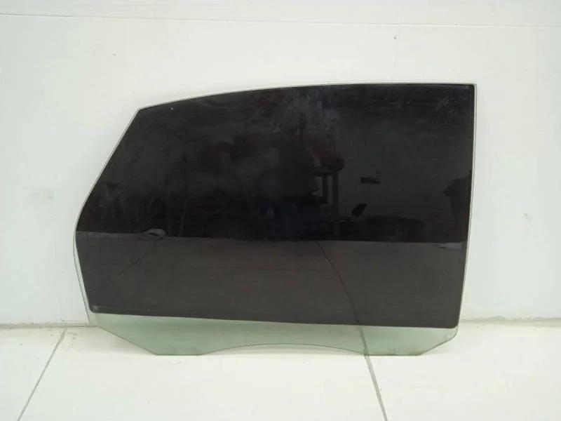 Стекло двери задней правой Ford Focus 2 (DA) 2005-2008
