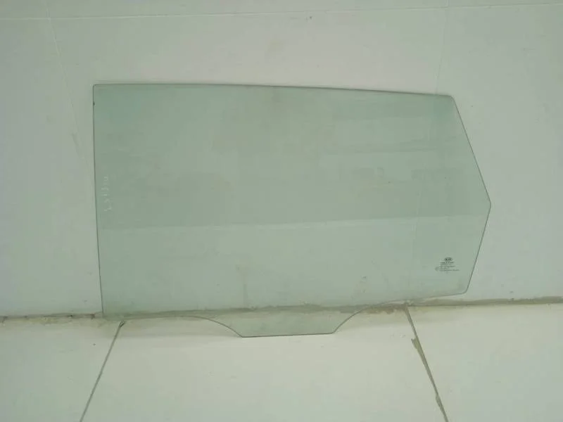 Стекло двери задней левой Kia Ceed (ED) 2007-2012