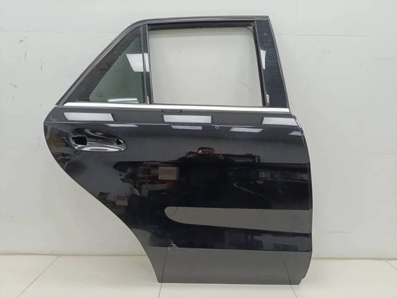 Дверь задняя правая Mercedes-Benz ML-Class (W166) 2011>